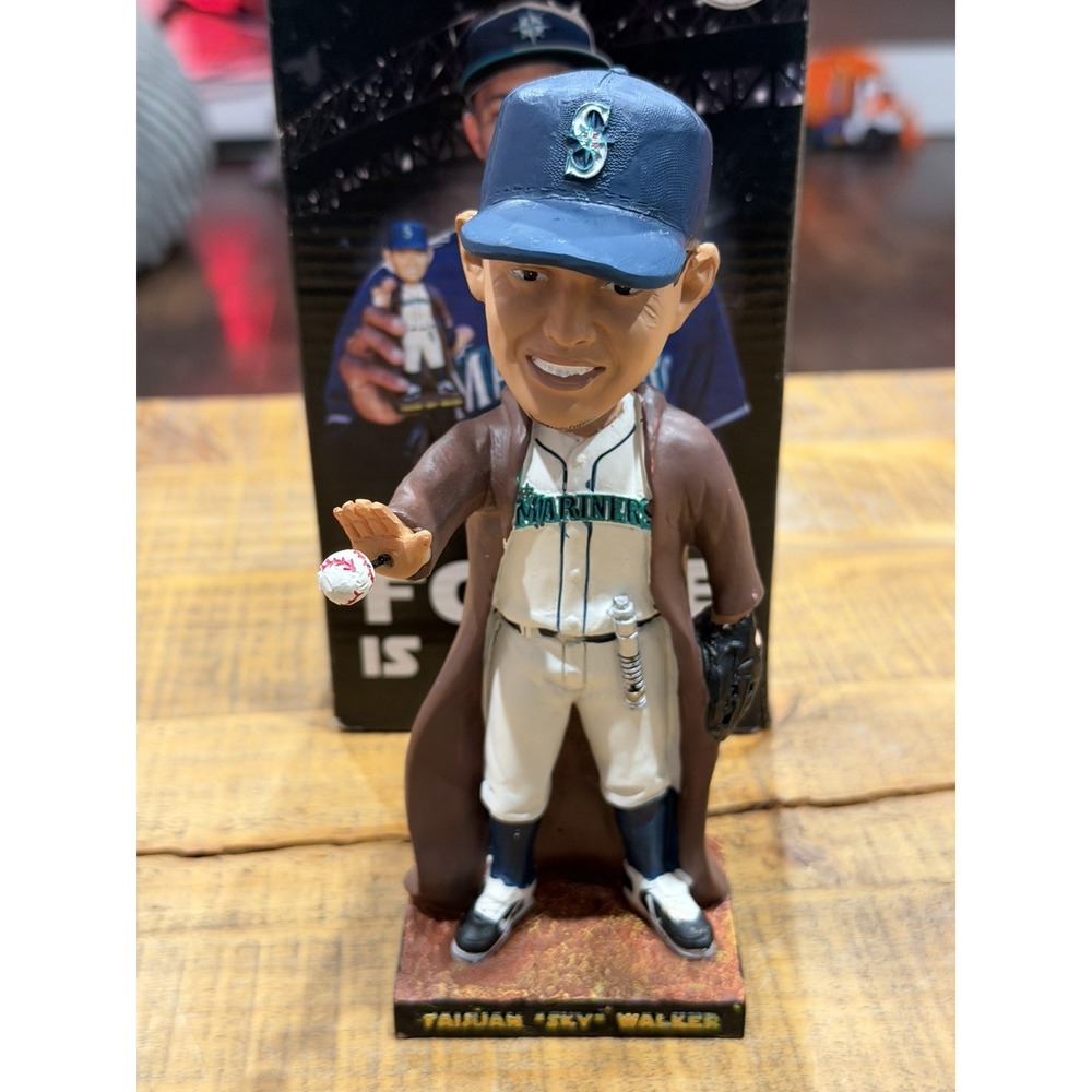 NIB Seattle Mariners Taijuan 'Sky' Walker Star Wars night SGA limited Bobblehead